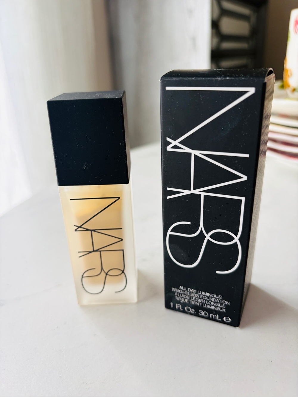 New with Box NARS All Day Luminous Weightless Foundation - Light 1 Siberia #6431
